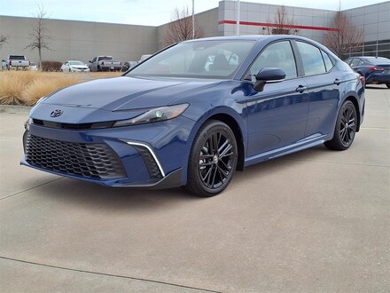 2026 Toyota Camry SE Sedan