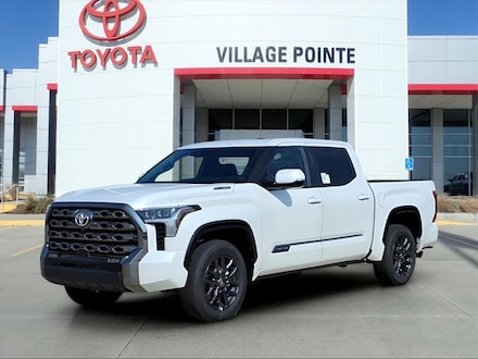 2026 Toyota Tundra Platinum Hybrid PLATINUM CREWMA