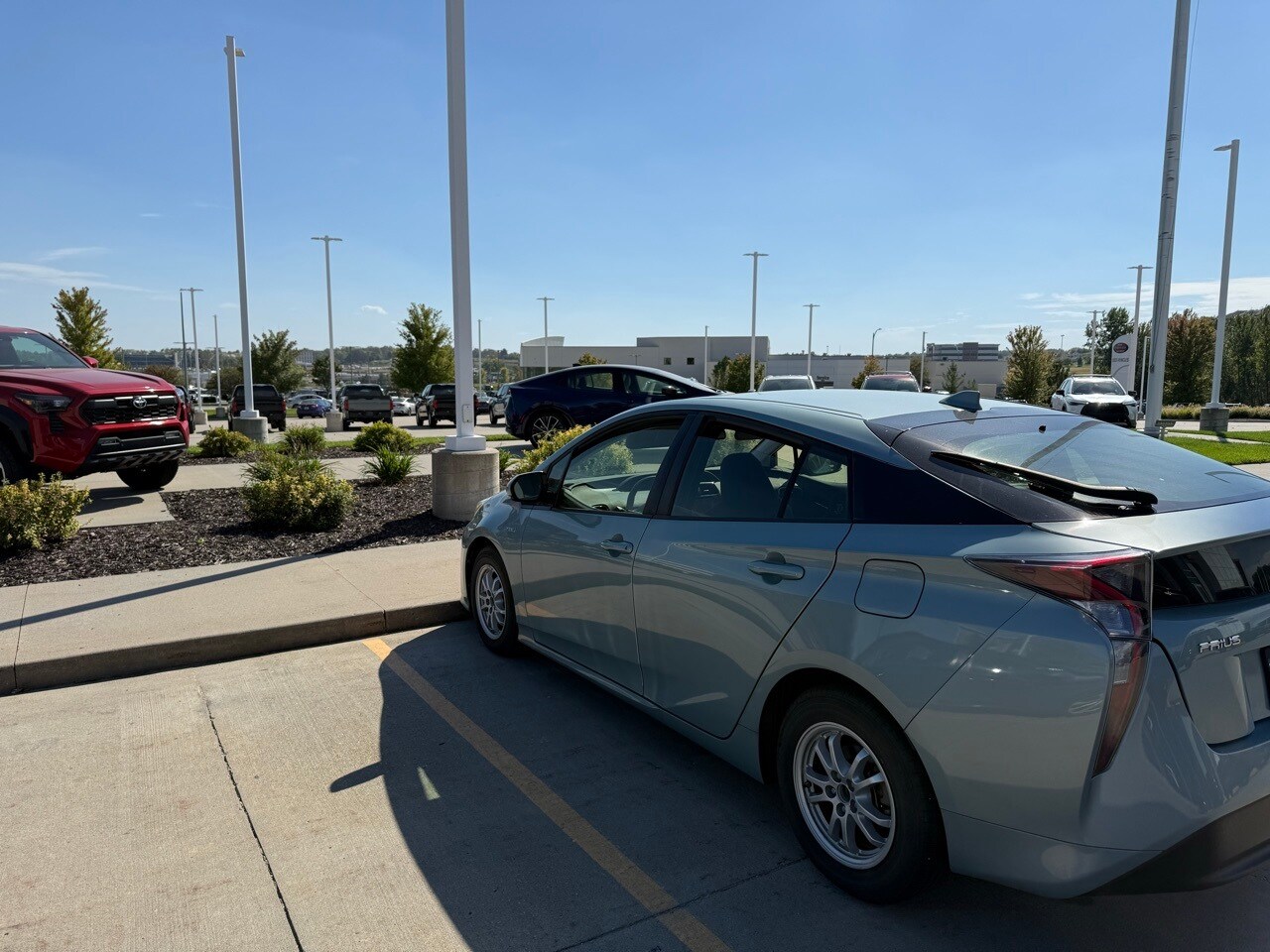 2017 Toyota Prius Two Eco Three Four Touring photo 4