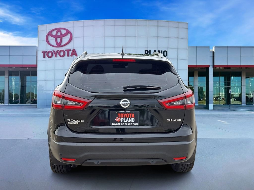 Used 2021 Nissan Rogue Sport SL Sport Utility