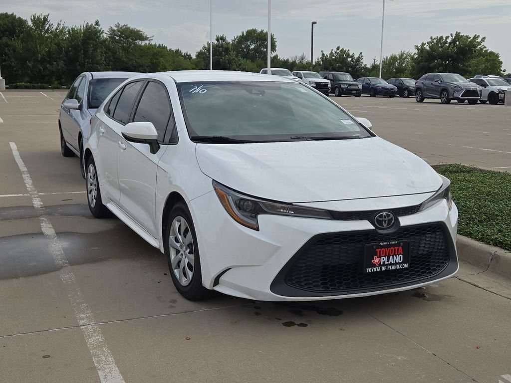 Used 2020 Toyota Corolla LE Sedan