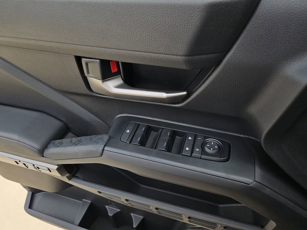 2025 Toyota Tacoma TRD Off Road - Photo 18