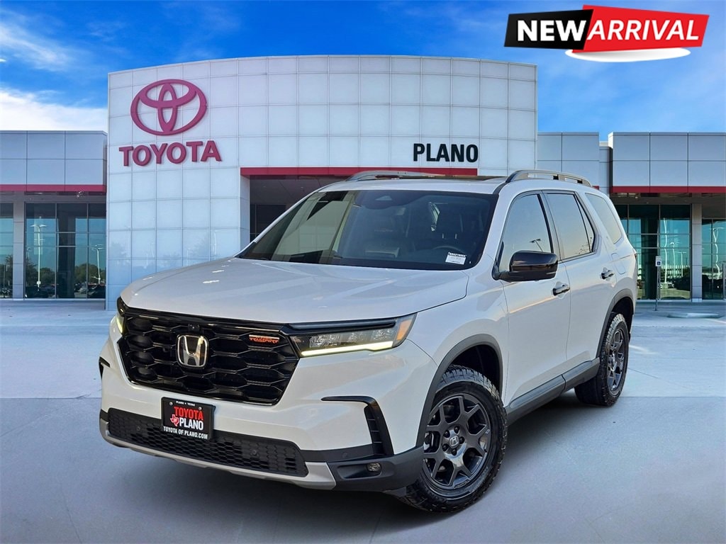 2025 Honda Pilot TrailSport's photo