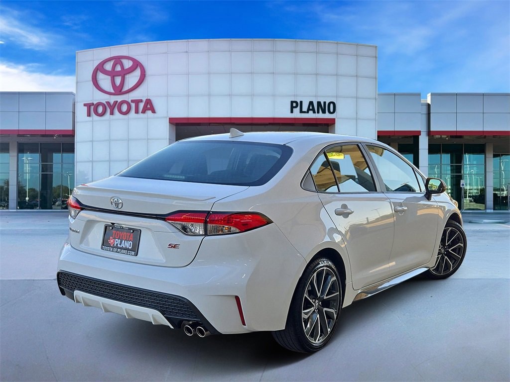 Used 2022 Toyota Corolla SE Sedan