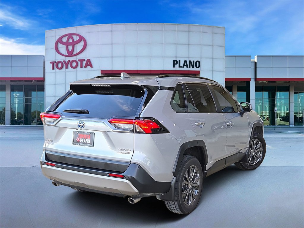 2024 Toyota RAV4 Hybrid Limited photo 3