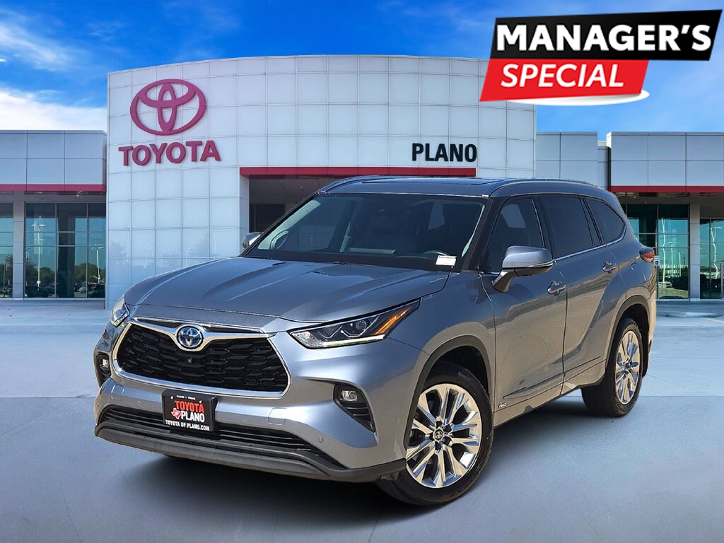 Used 2022 Toyota Highlander Hybrid Limited Sport Utility near Dallas, TX