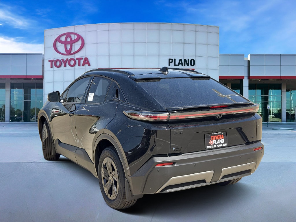 2026 Toyota C-HR SE - Photo 2