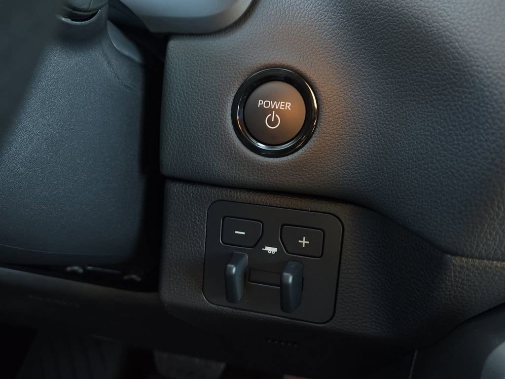 2026 Toyota Tundra Limited - Photo 27