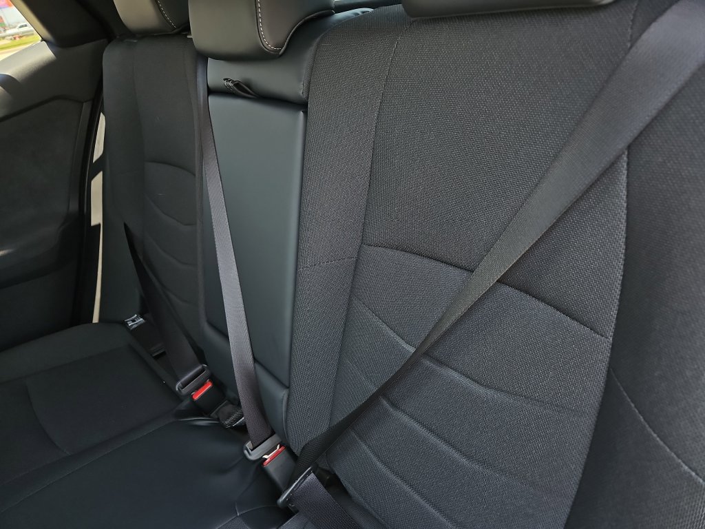 2026 Toyota C-HR SE - Photo 17