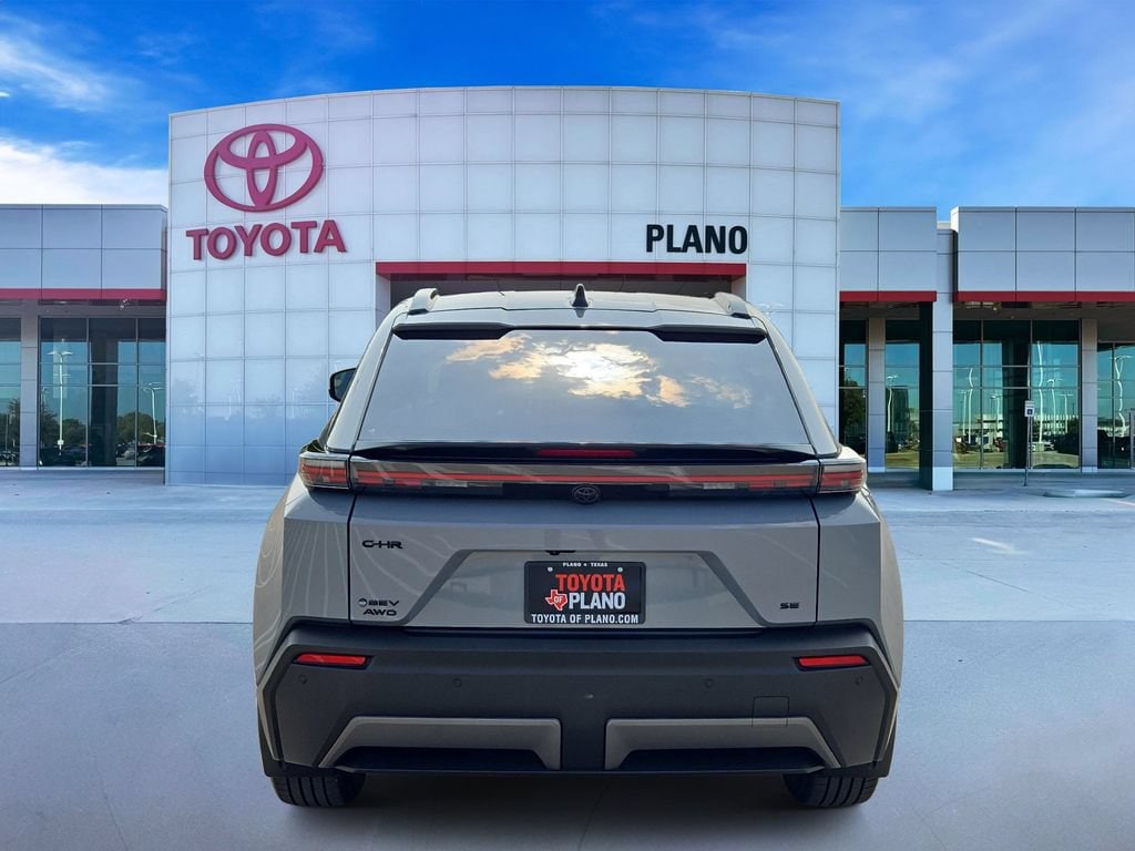 Used 2026 Toyota C-HR SE Sport Utility