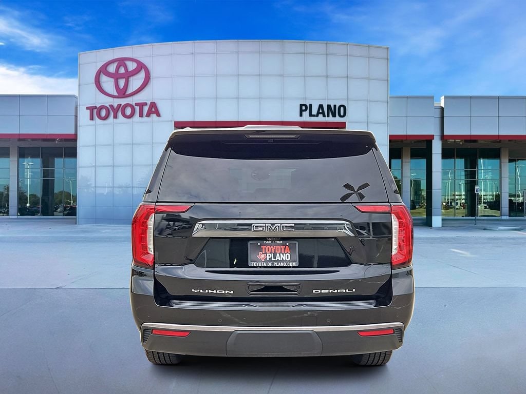 Used 2024 GMC Yukon XL Denali Ultimate Sport Utility