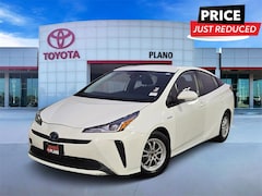 Used 2020 Toyota Prius L Hatchback near Dallas, TX