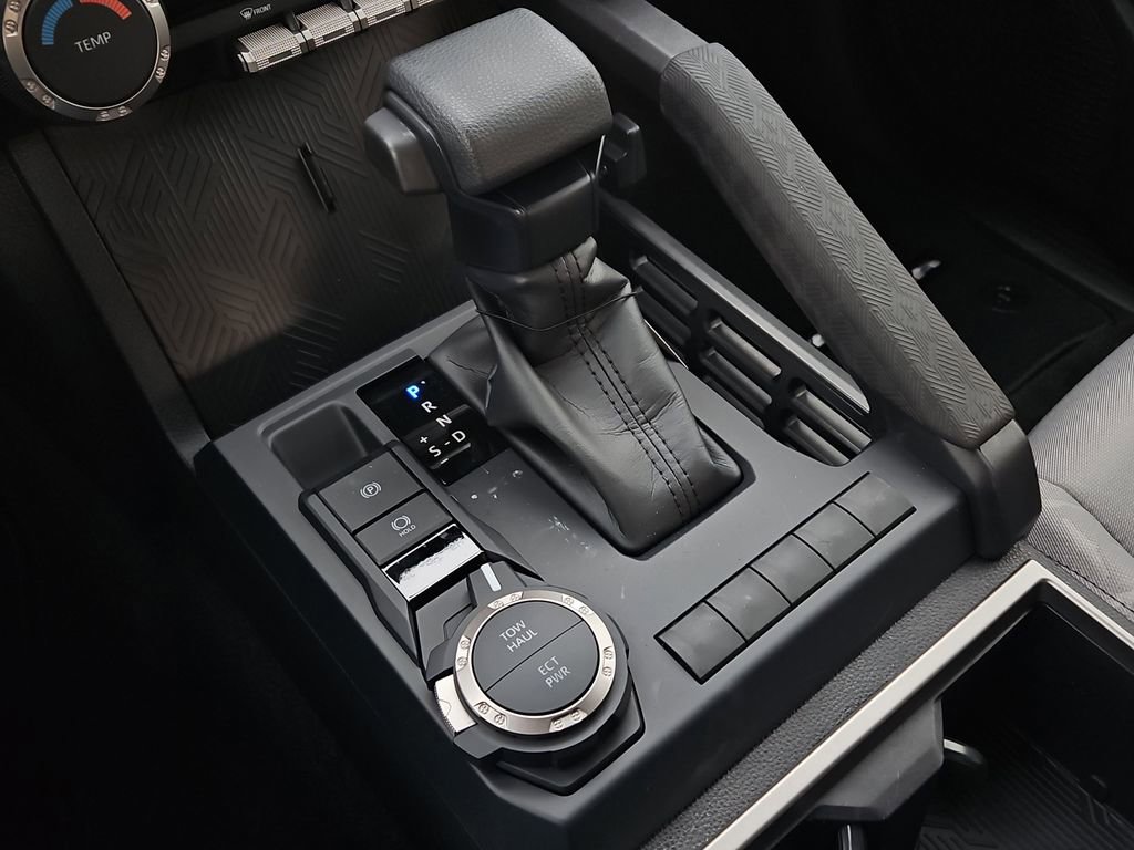 2026 Toyota Tacoma SR5 - Photo 23