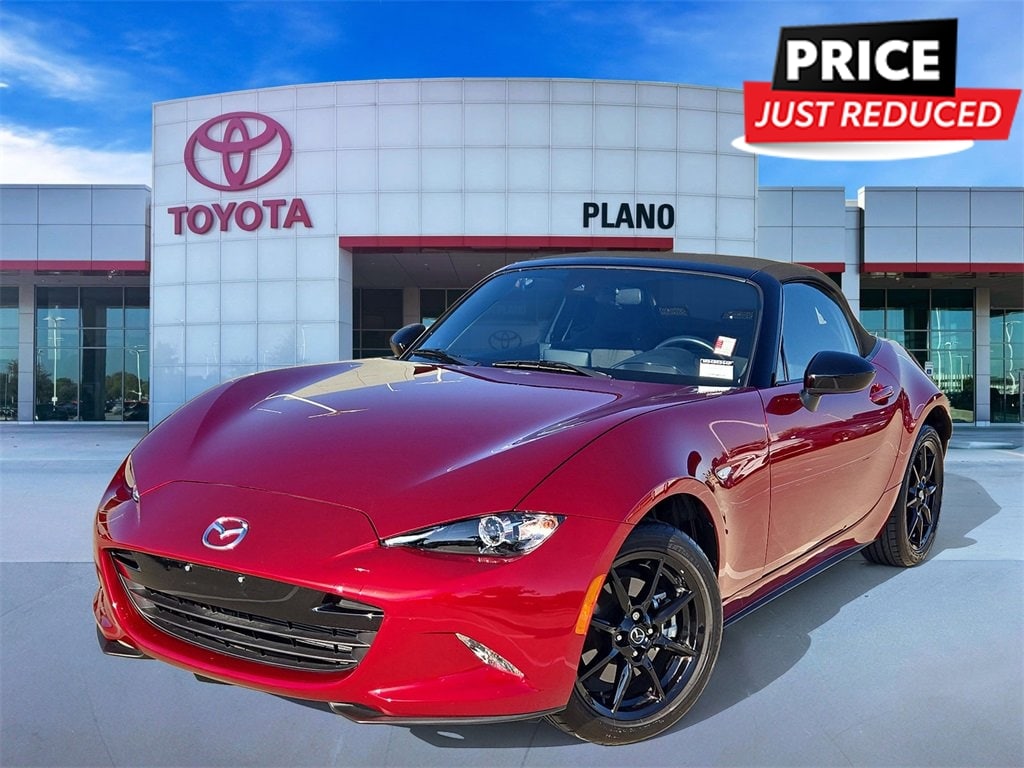 2021 Mazda MX-5 Miata Sport's photo