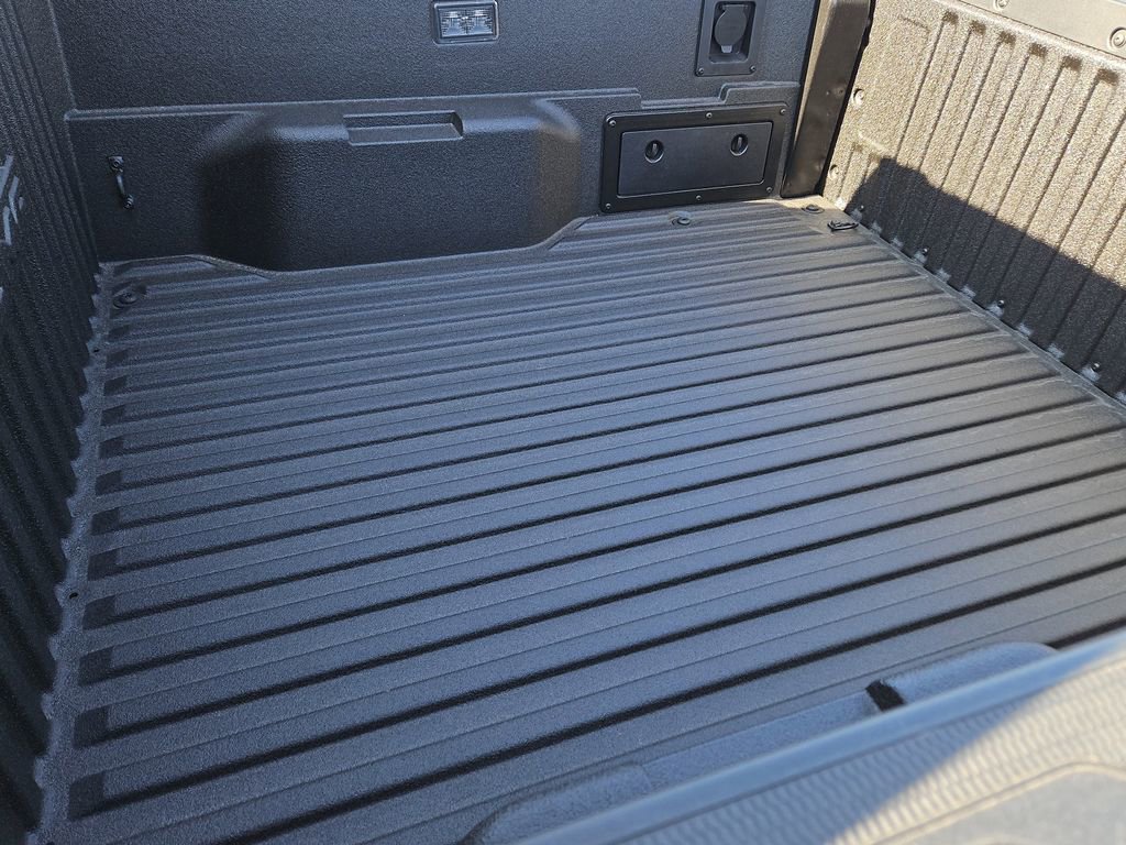2025 Toyota Tacoma Limited - Photo 10