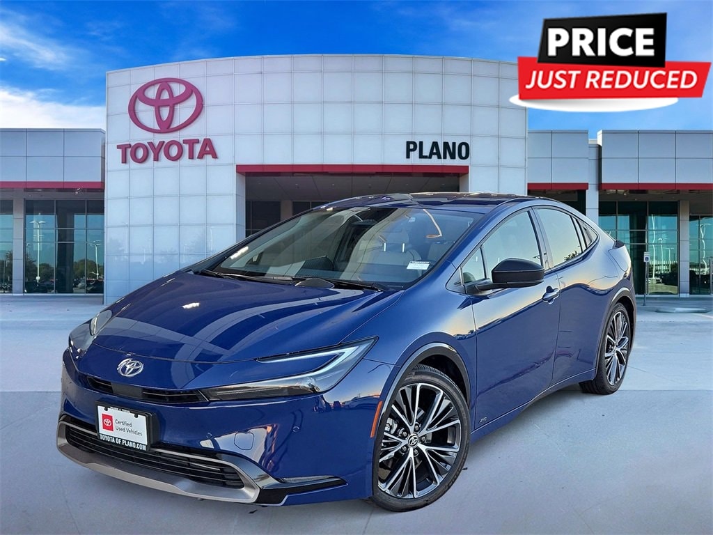 2024 Toyota Prius XLE's photo