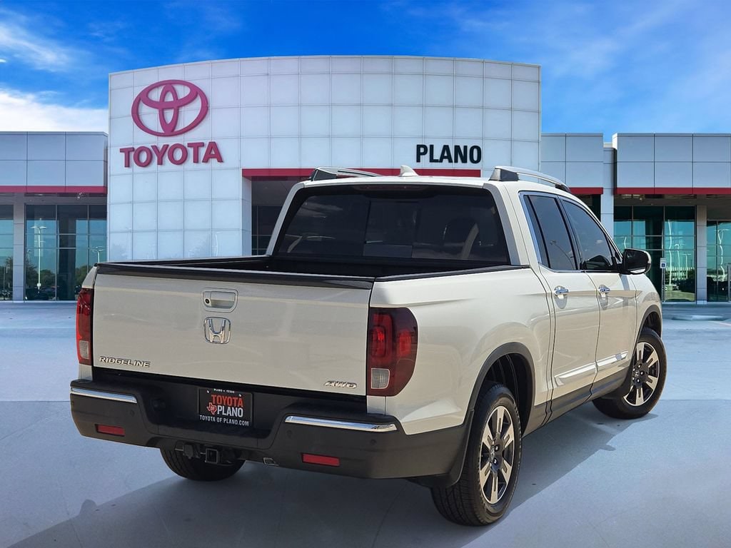 Used 2017 Honda Ridgeline RTL-E Truck