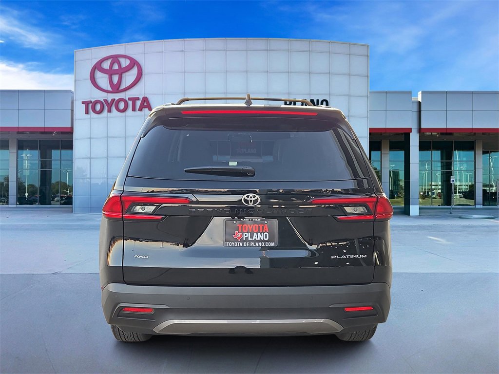 2025 Toyota Grand Highlander Platinum photo 2