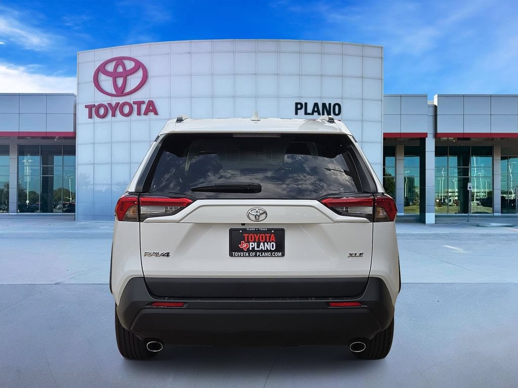 Used 2024 Toyota RAV4 XLE Sport Utility