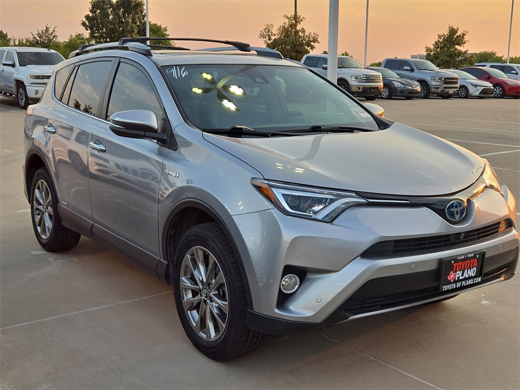 2018 Toyota RAV4 Hybrid Limited photo 4