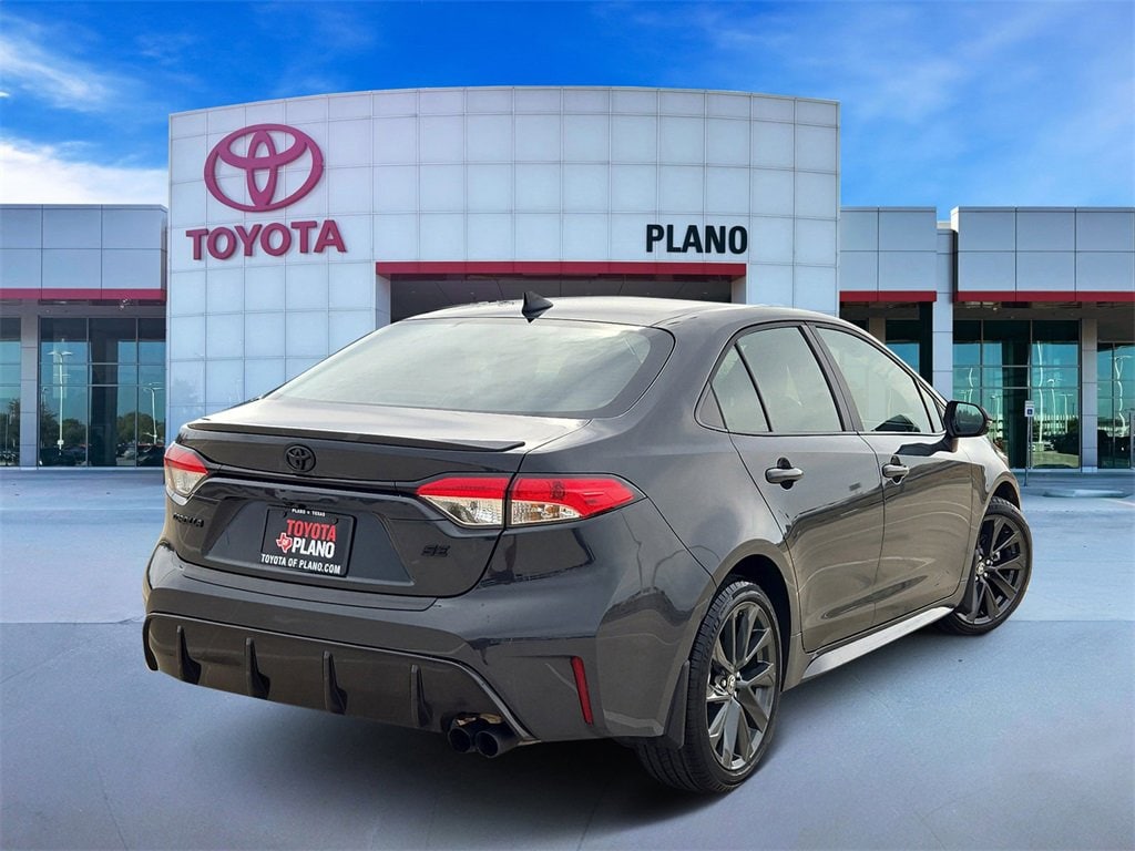 Used 2025 Toyota Corolla SE Sedan