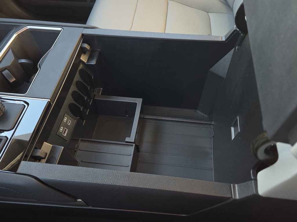 2026 Toyota Tundra Limited - Photo 26