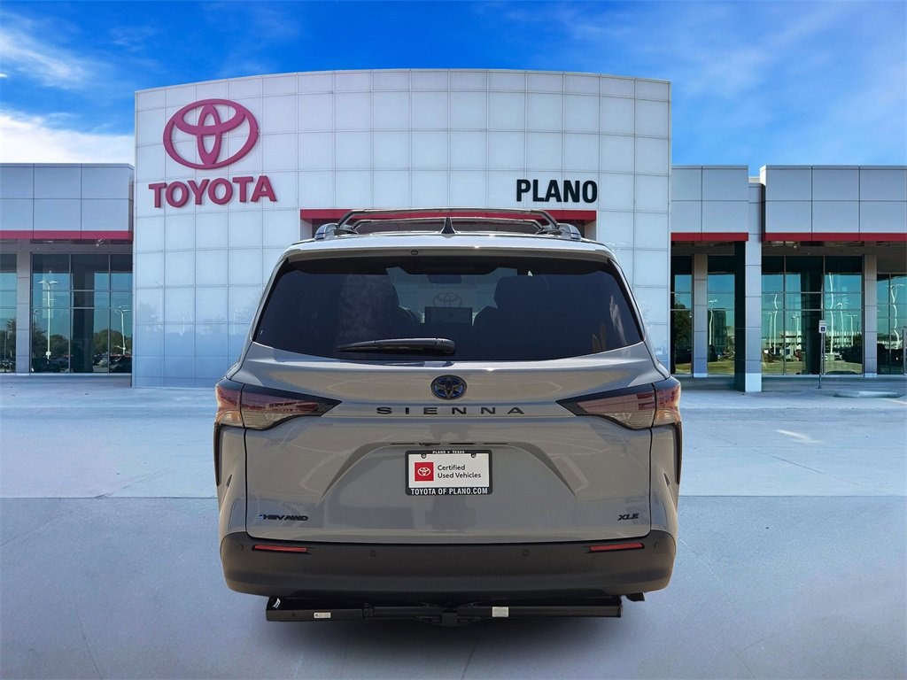 Certified 2025 Toyota Sienna Woodland Edition Passenger Van
