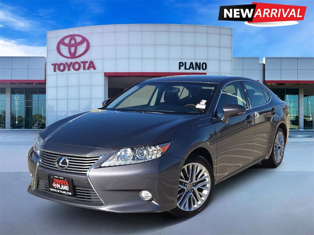 2013 Lexus ES 350's photo