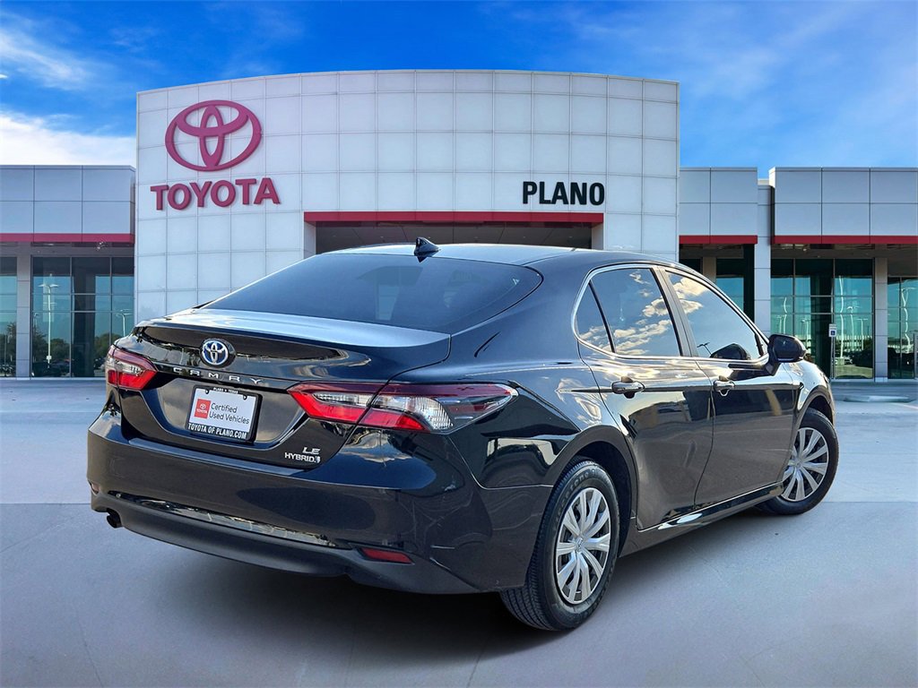 2023 Toyota Camry LE photo 3