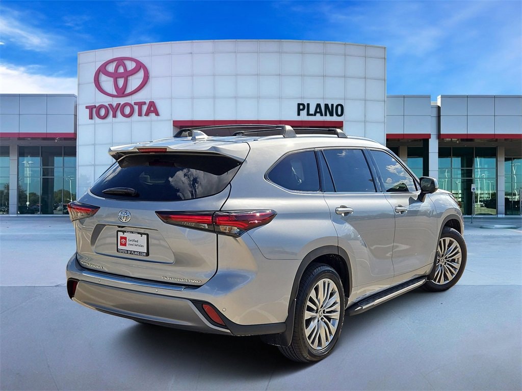 Certified 2025 Toyota Highlander Platinum Sport Utility