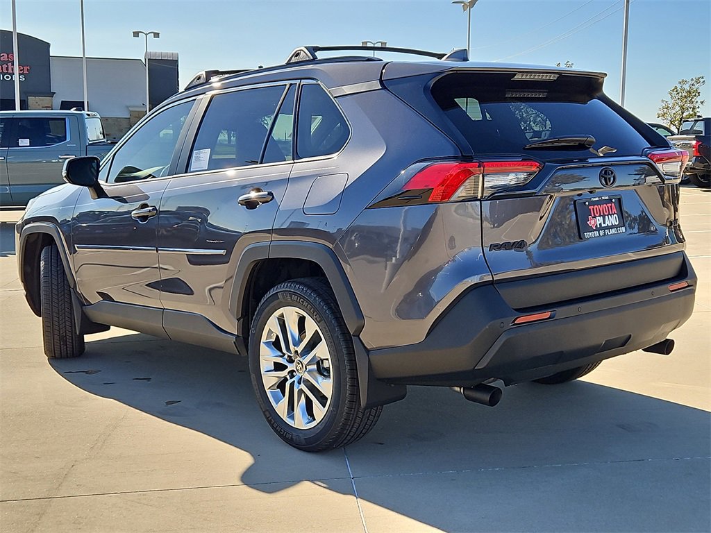 2025 Toyota RAV4 XLE Premium photo 2