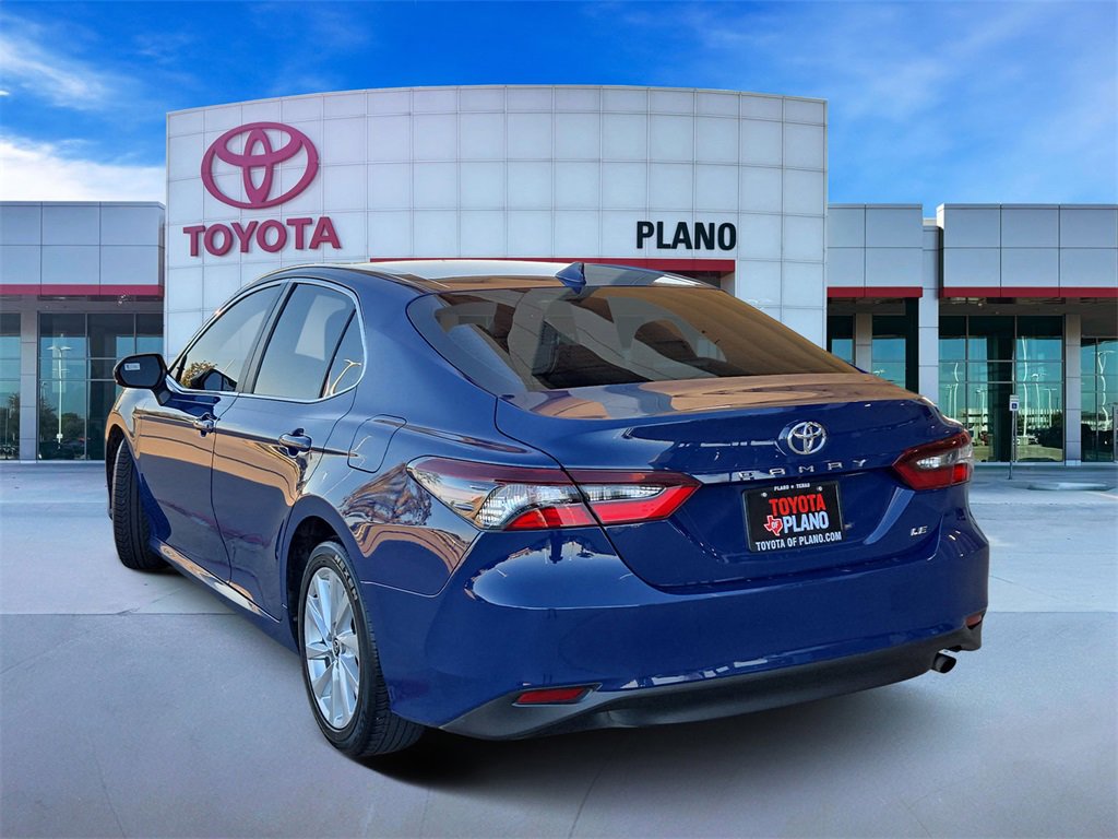 2023 Toyota Camry LE photo 2