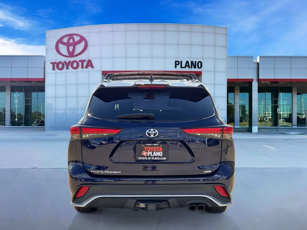 Used 2021 Toyota Highlander XSE Sport Utility