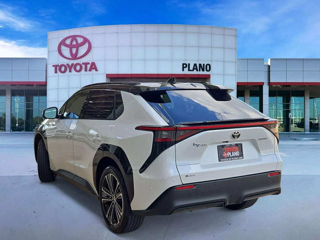 Used 2024 Toyota bZ4X Limited with VIN JTMAAAAA4RA046663 for sale in Plano, TX