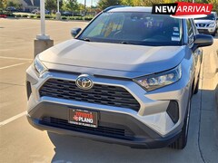 Used 2019 Toyota RAV4 LE Sport Utility near Dallas, TX