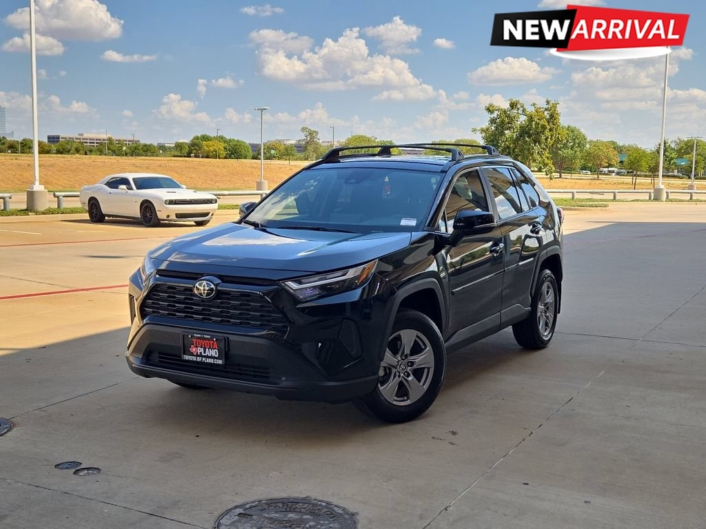 Used 2025 Toyota RAV4 XLE Sport Utility