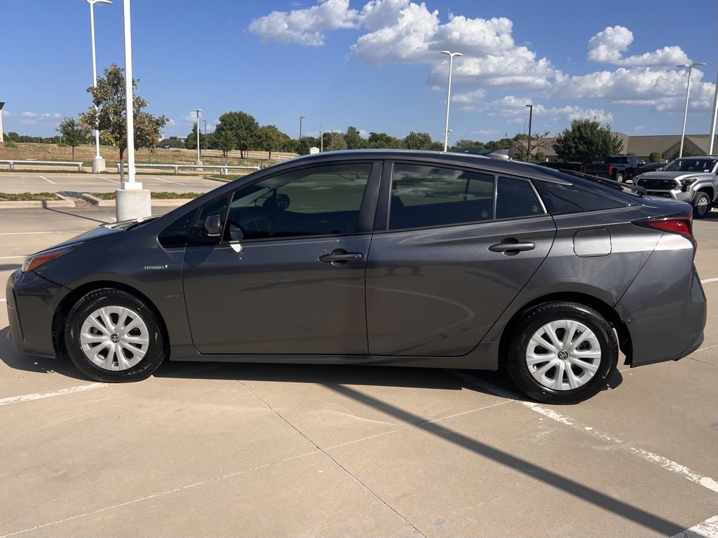 Used 2019 Toyota Prius LE with VIN JTDKARFU5K3070180 for sale in Plano, TX