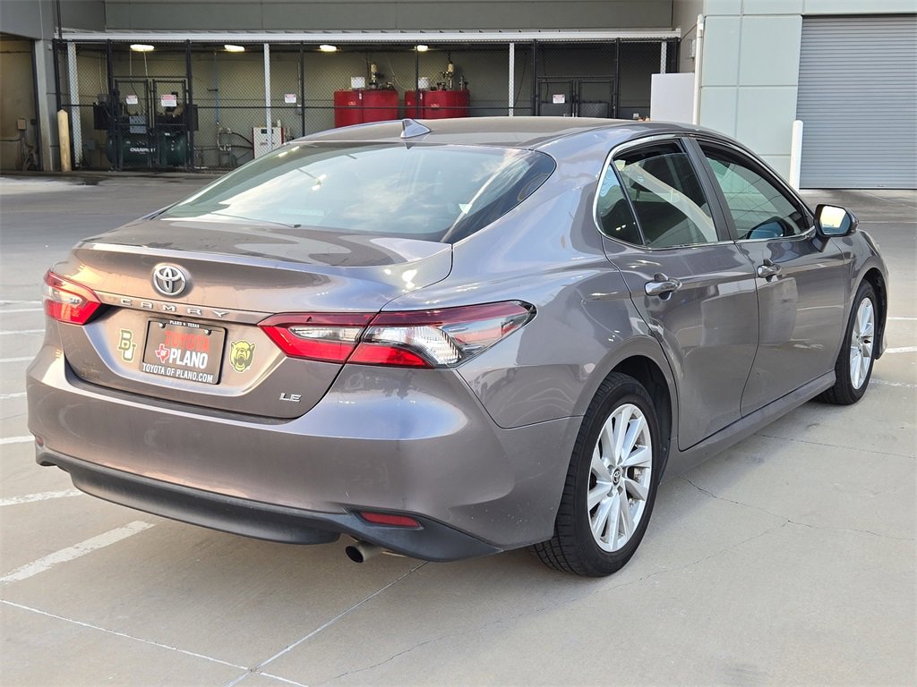 2023 Toyota Camry LE photo 2