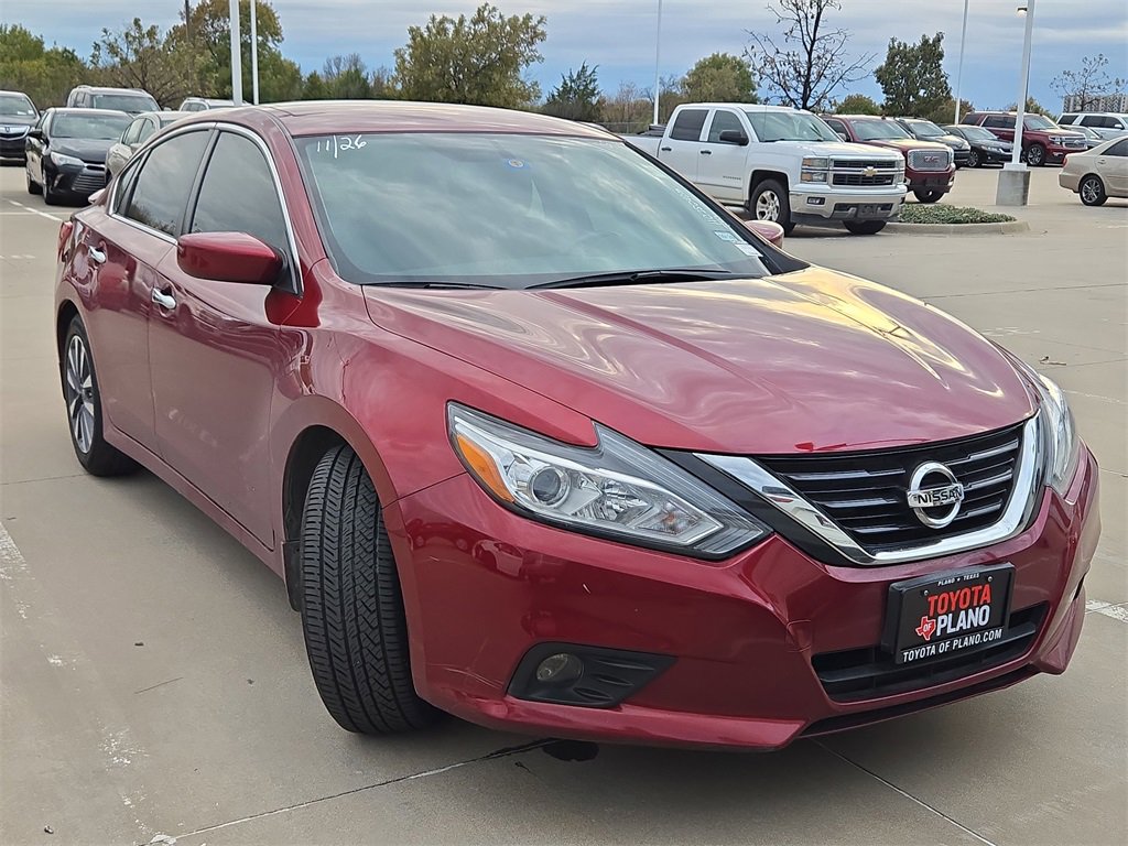 2017 Nissan Altima 2.5 SV photo 4