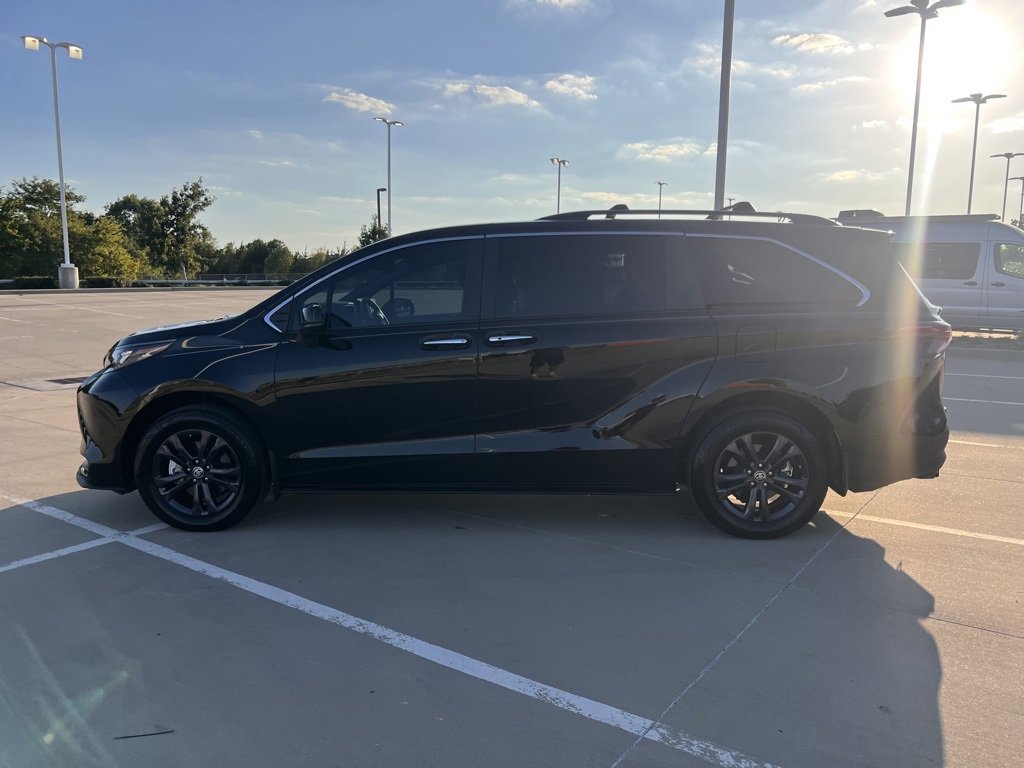 Certified 2024 Toyota Sienna Woodland Edition with VIN 5TDCSKFC0RS119990 for sale in Plano, TX