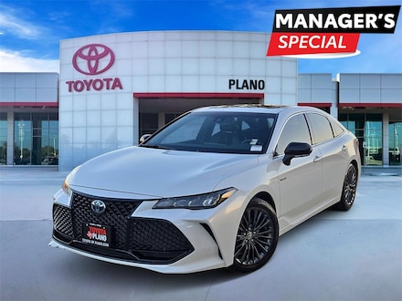2021 Toyota Avalon Hybrid XSE Sedan