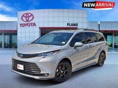 Used 2025 Toyota Sienna Woodland Edition Passenger Van near Dallas, TX