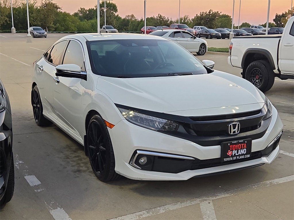 2019 Honda Civic Touring photo 4
