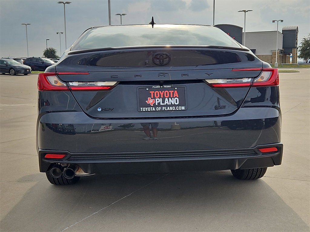2026 Toyota Camry SE photo 3