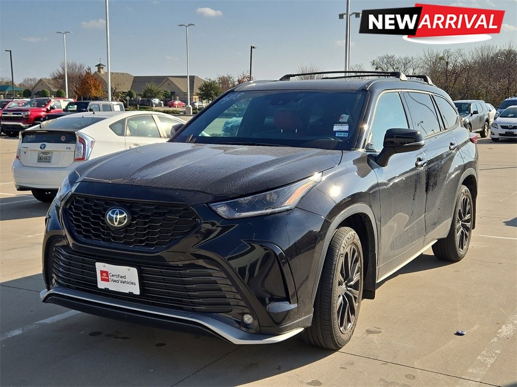 2023 Toyota Highlander L's photo