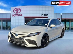 Used 2022 Toyota Camry Hybrid XSE Sedan near Dallas, TX