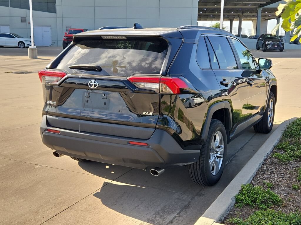 Used 2024 Toyota RAV4 XLE Sport Utility
