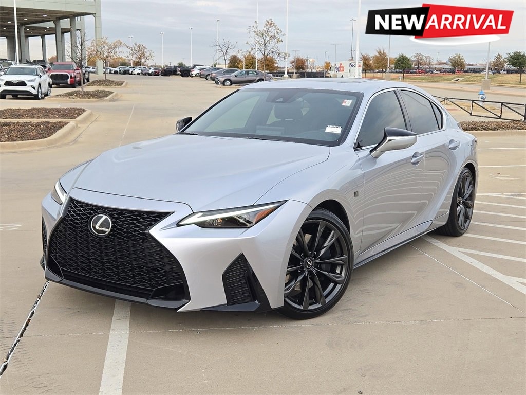 2025 Lexus IS 350 F SPORT DESIGN's photo
