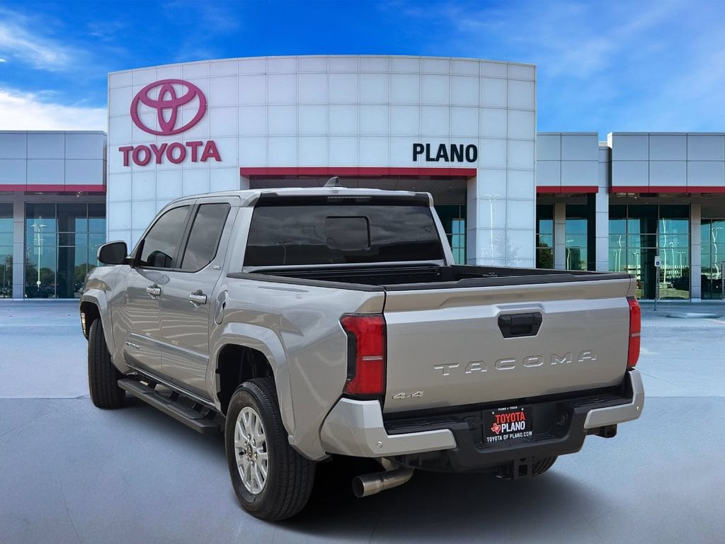 Used 2025 Toyota Tacoma SR5 Truck