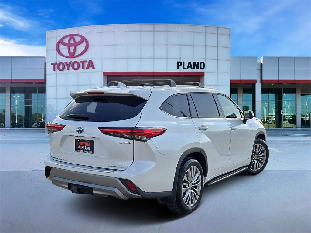 Certified 2022 Toyota Highlander Hybrid Platinum Sport Utility